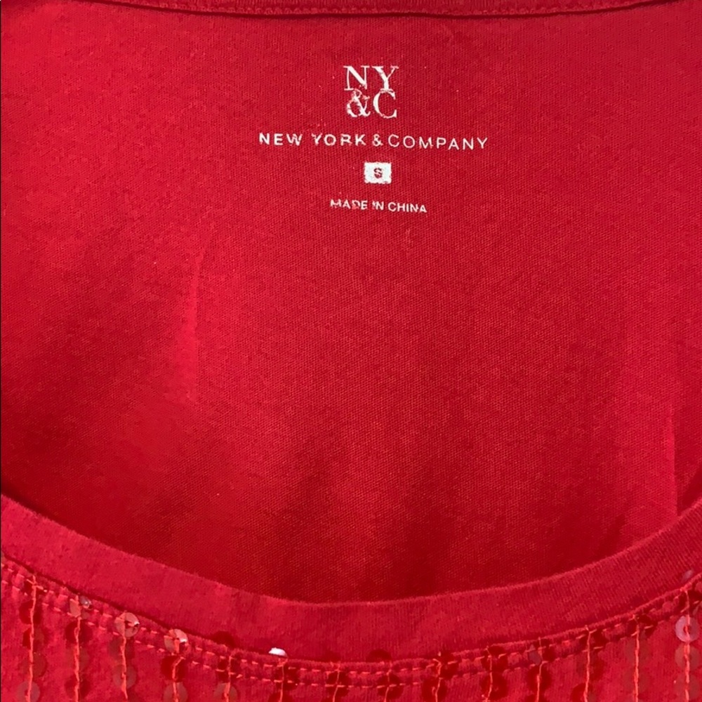 Red Top - Picture 4 of 7